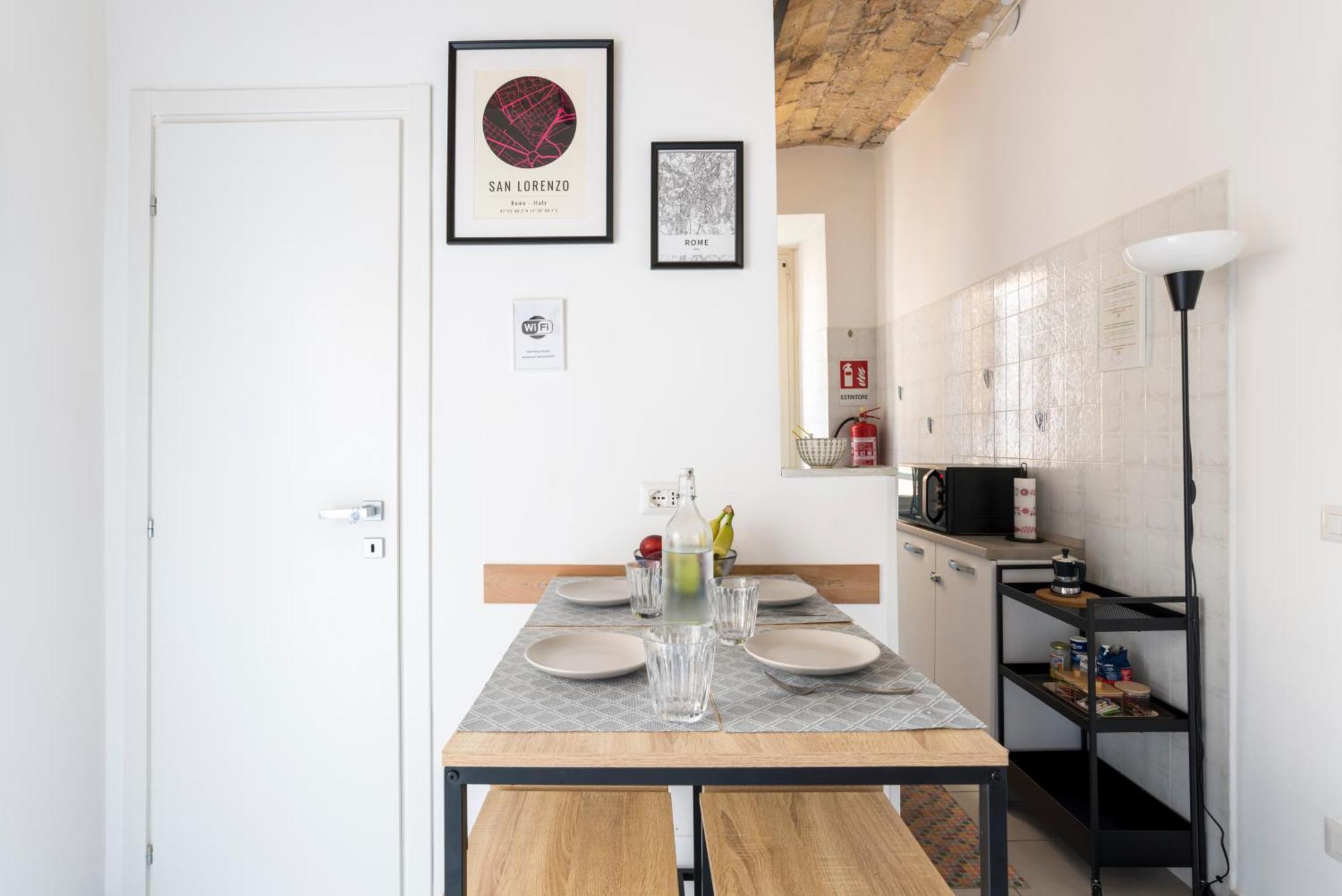 Half Palace, Relaxing Apartment In Rome San Lorenzo Bagian luar foto