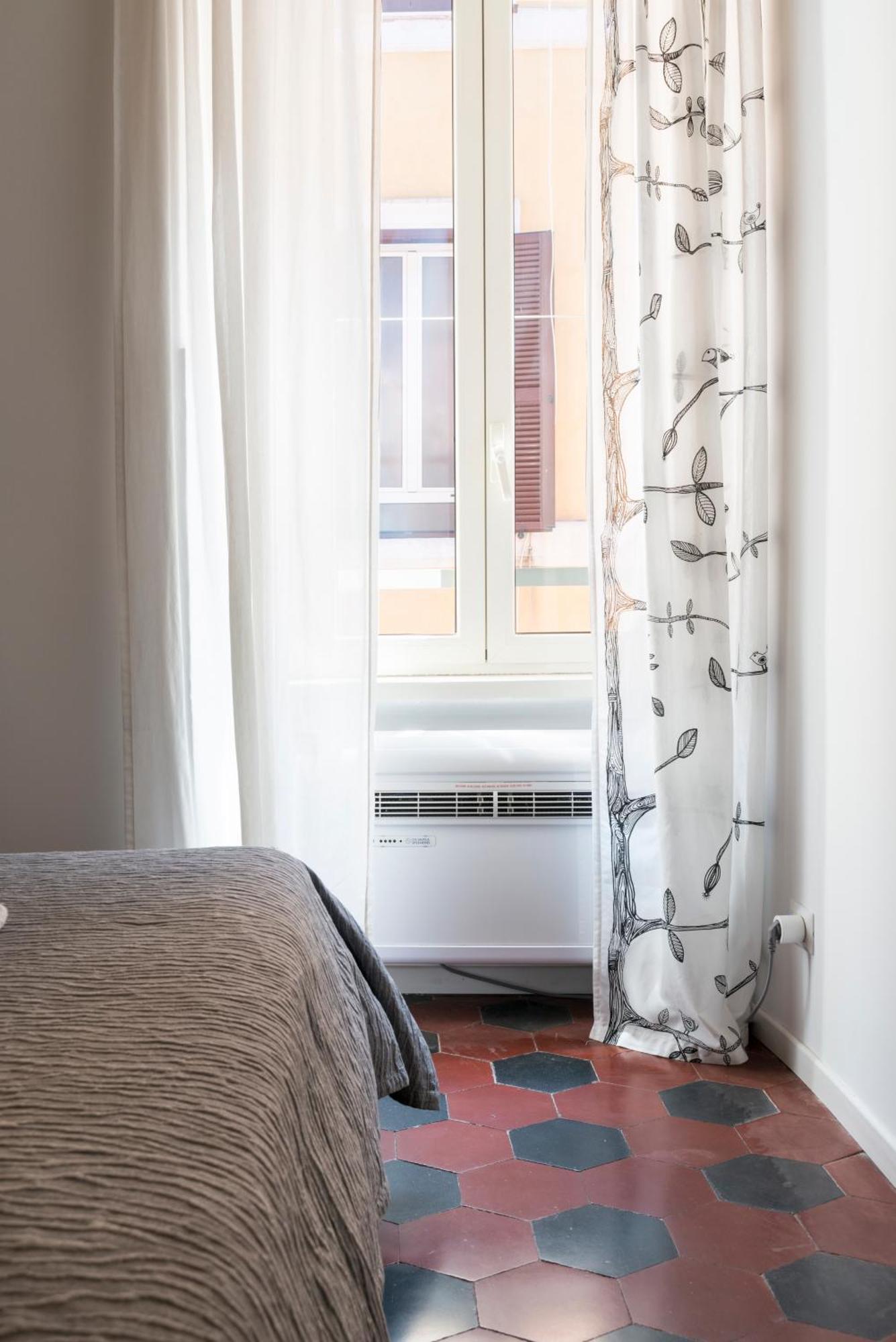 Half Palace, Relaxing Apartment In Rome San Lorenzo Bagian luar foto